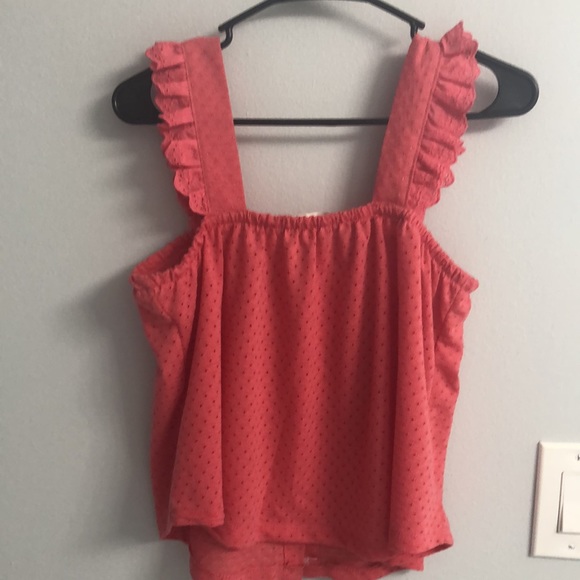 Cute coral top - Picture 3 of 3